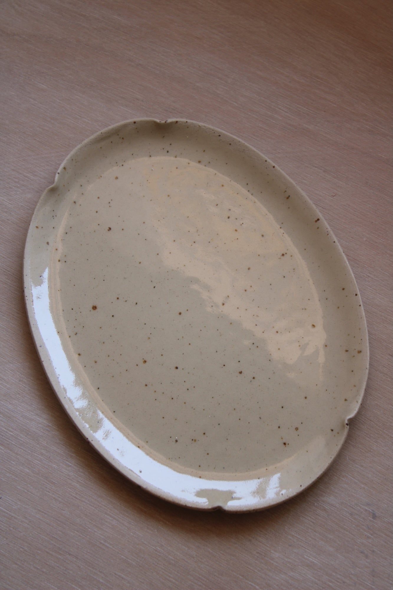 Plat de présentation ovale