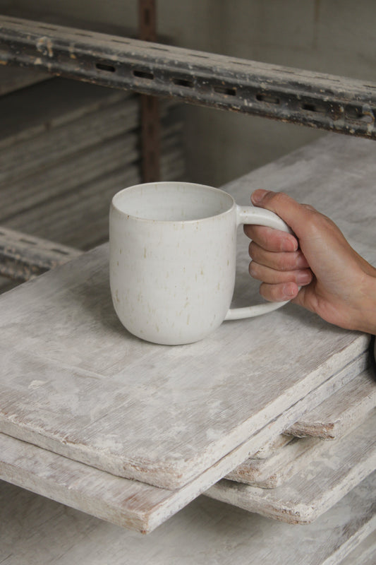 Mug blanc moucheté imparfait