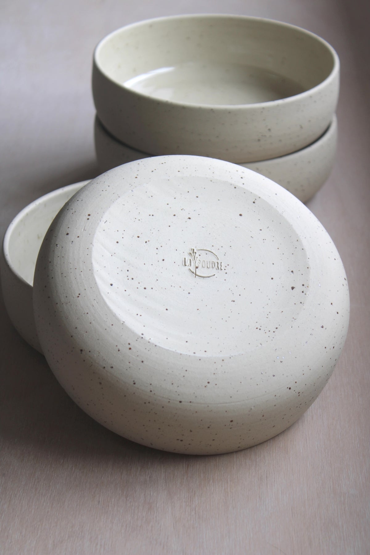 Assiette creuse pyritée